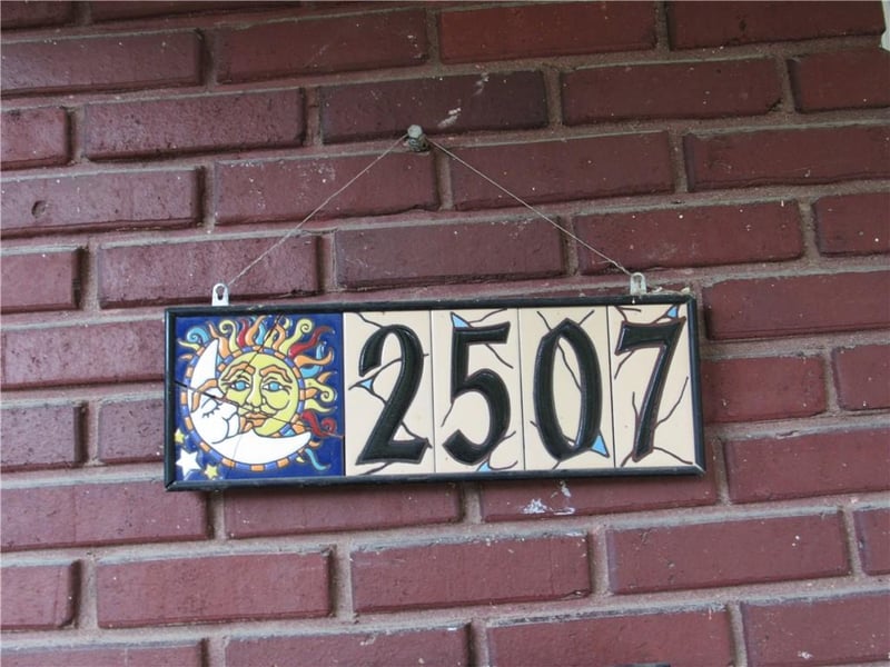 2507 Francis St, St Joseph, MO 64501
