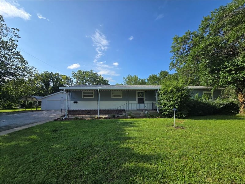1301 E Charles St, Fort Scott, KS 66701