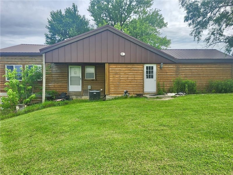 17316 Flagpole Rd, Mercer, MO 64673