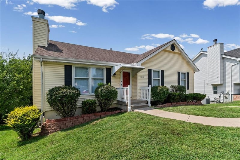 7218 N Pennsylvania Ave, Kansas City, MO 64118