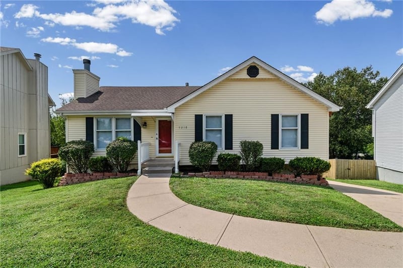 7218 N Pennsylvania Ave, Kansas City, MO 64118
