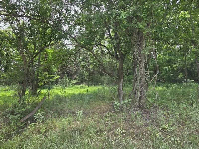 800 Rd, Pleasanton, KS 66075
