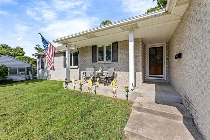 1112 Church St, Eudora, KS 66025