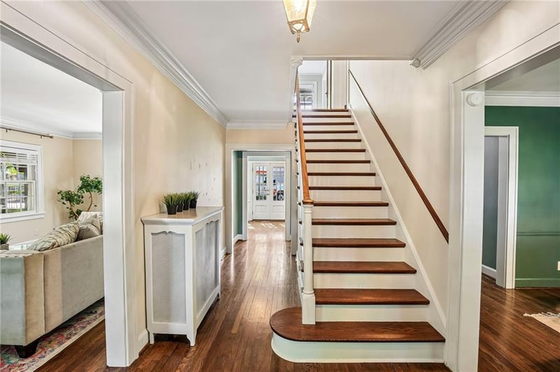 6450 Pennsylvania Ave, Kansas City, MO 64113