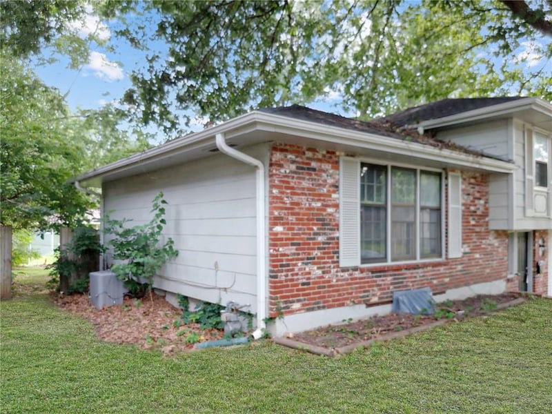 7707 118th Ter, Kansas City, MO 64134