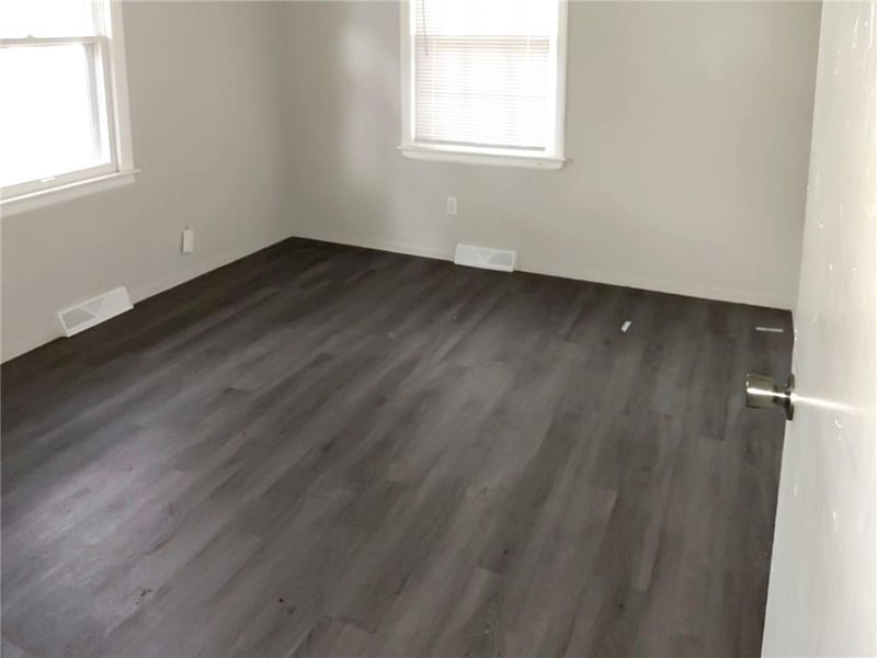 7707 118th Ter, Kansas City, MO 64134
