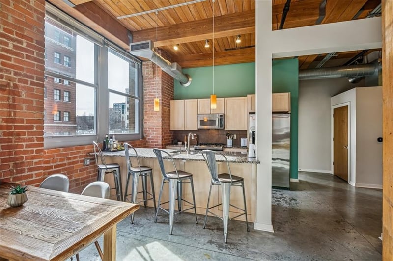 712 Broadway Blvd #406, Kansas City, MO 64105