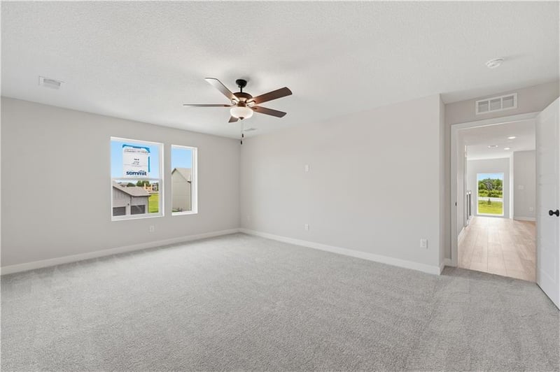16657 Lawson St, Olathe, KS 66062