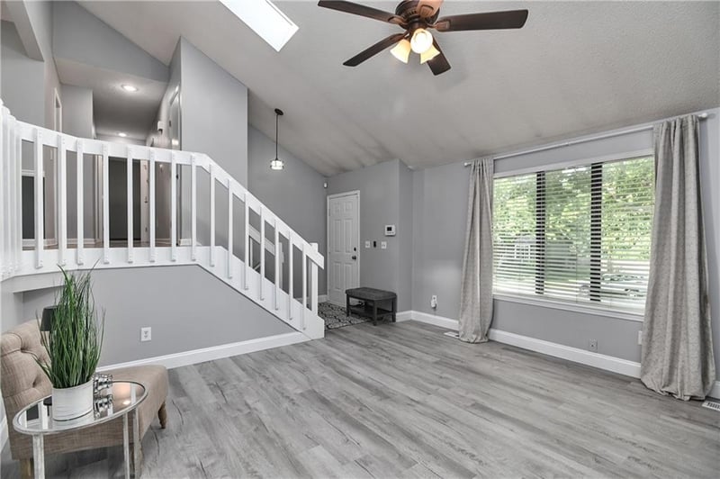 9307 Acuff Ln, Lenexa, KS 66215