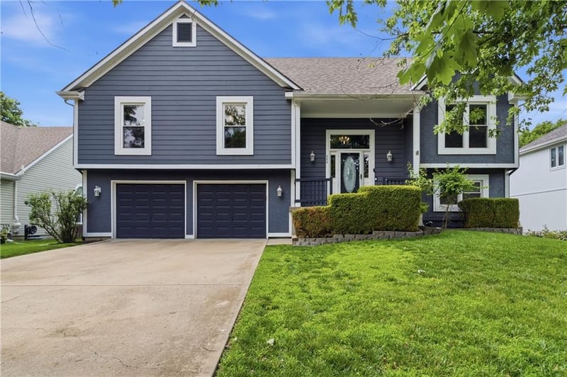 282 Westhoff Pl, Gardner, KS 66030