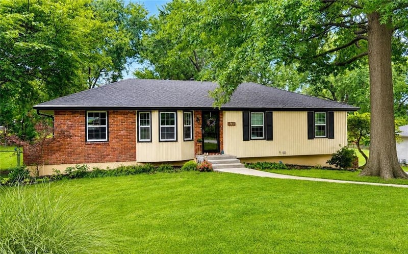 2407 88th St, Kansas City, MO 64154