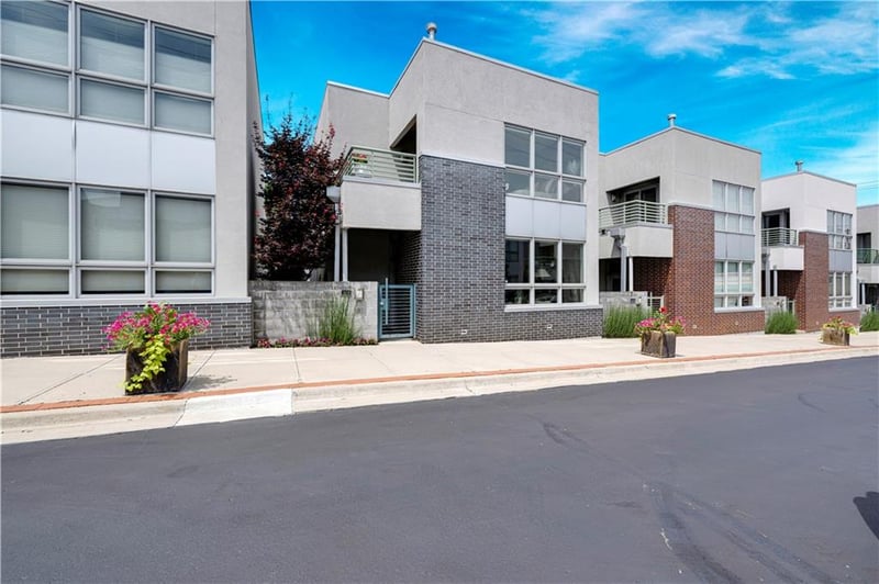 514 Oak St, Kansas City, MO 64106