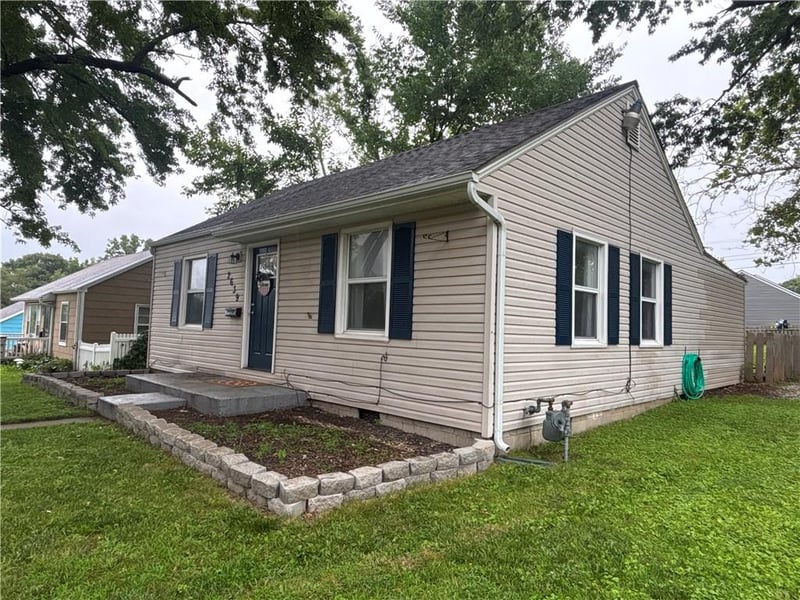 2639 28th St, Kansas City, KS 66106