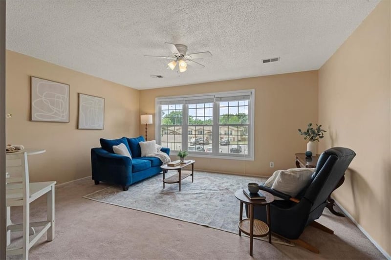 1434 64th Ter, Kansas City, MO 64118