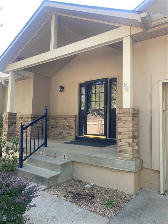 2301 Richwood Cir, Blue Springs, MO 64015