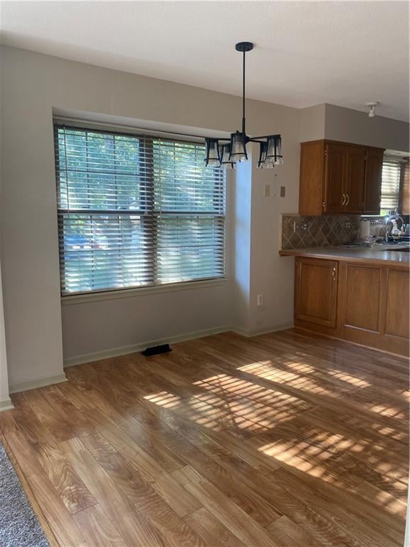 2301 Richwood Cir, Blue Springs, MO 64015