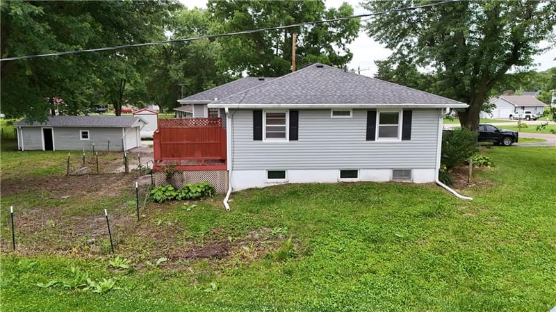 10425 State Rt Ff Hw, Agency, MO 64401