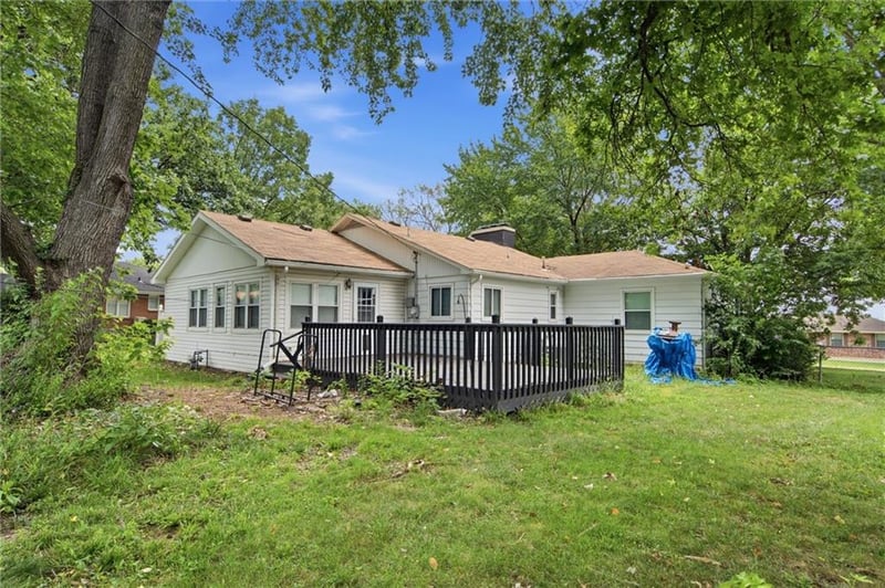 5048 Olive St, Kansas City, MO 64118