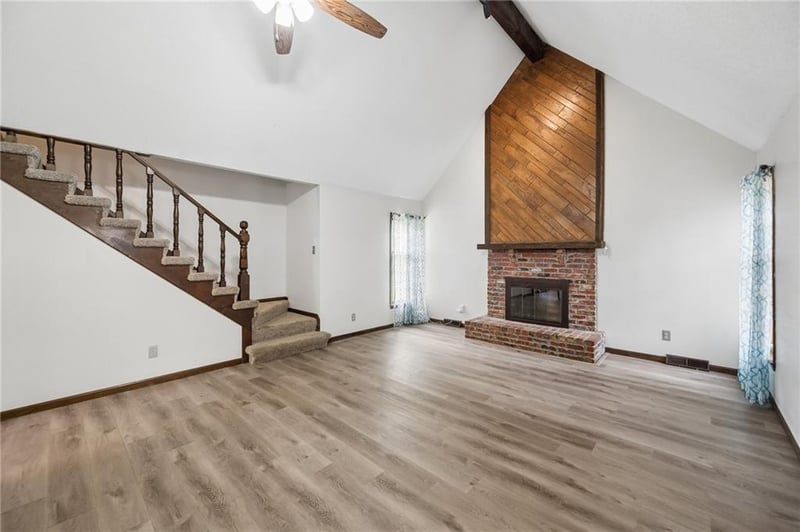 6804 Agnes Ave, Gladstone, MO 64119