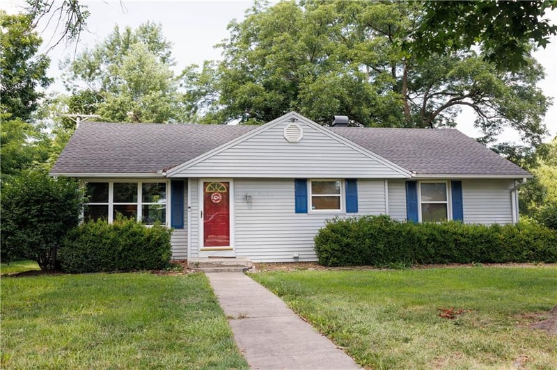 4160 N Chelsea Ave, Kansas City, MO 64117