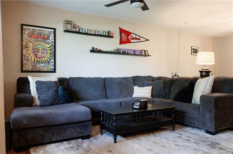 4160 N Chelsea Ave, Kansas City, MO 64117