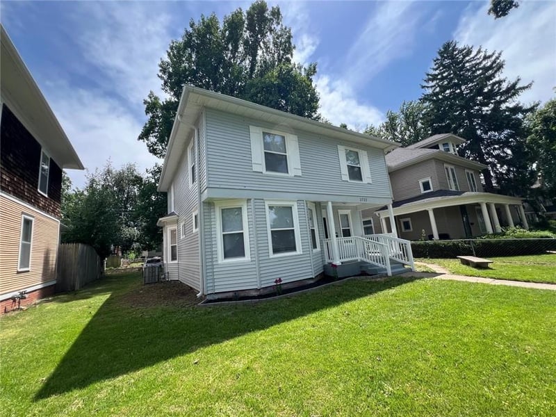 2722 Seneca St, St Joseph, MO 64507