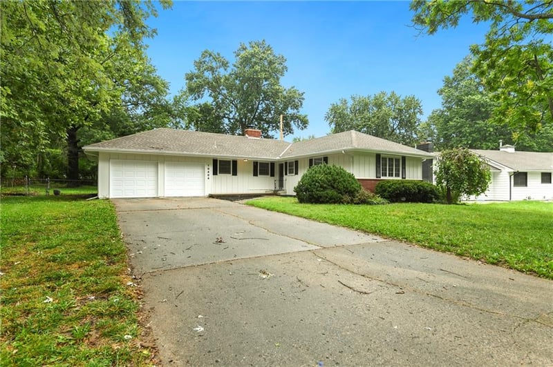 10404 81st Ter, Raytown, MO 64138