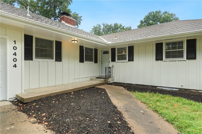 10404 81st Ter, Raytown, MO 64138