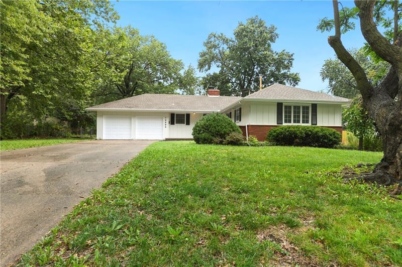 10404 81st Ter, Raytown, MO 64138