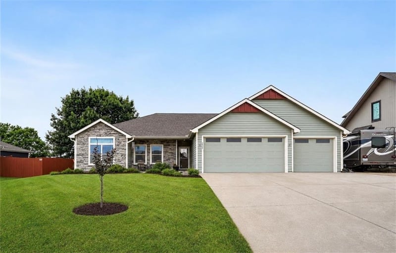 2629 S Fir Ter, Eudora, KS 66025