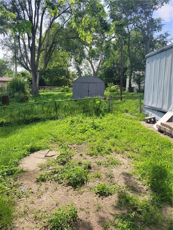2528 3rd St, St Joseph, MO 64505