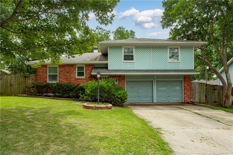 3603 Woodbury St, Independence, MO 64055