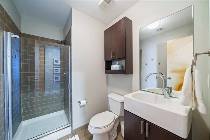 21 10th St #9C, Kansas City, MO 64105