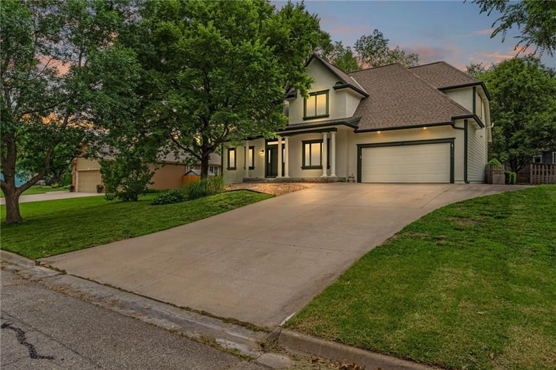 4178 Blackjack Oak Dr, Lawrence, KS 66047