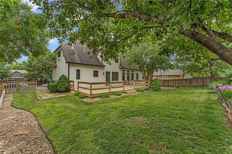 4178 Blackjack Oak Dr, Lawrence, KS 66047