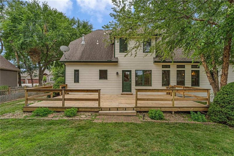 4178 Blackjack Oak Dr, Lawrence, KS 66047