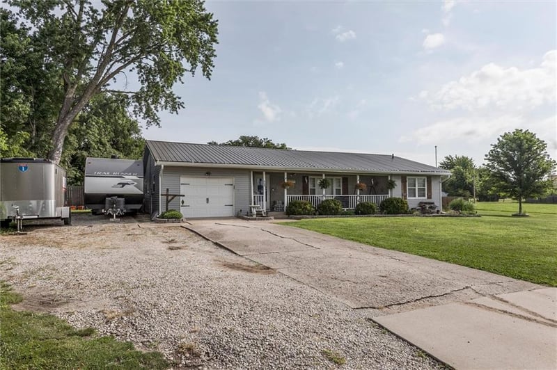 409 Franklin St, Pomona, KS 66076
