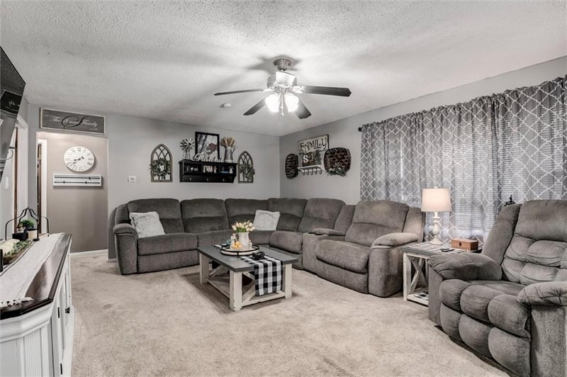 409 Franklin St, Pomona, KS 66076