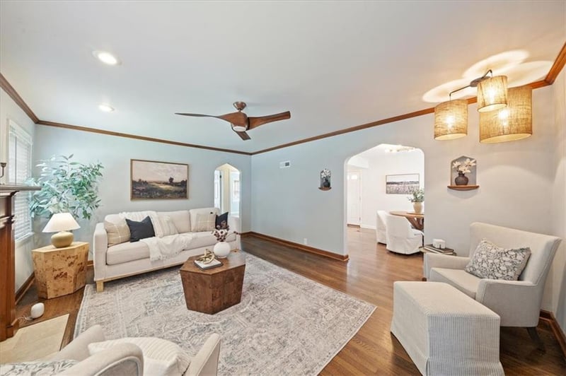 2609 50th Ter, Westwood, KS 66205