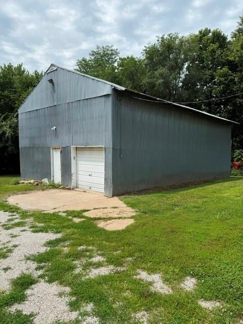 112 Hunter Rd, Sibley, MO 64088