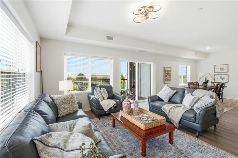 7800 123rd St #116, Overland Park, KS 66213