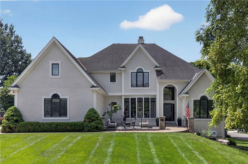 5717 W 128th Ter, Overland Park, KS 66209