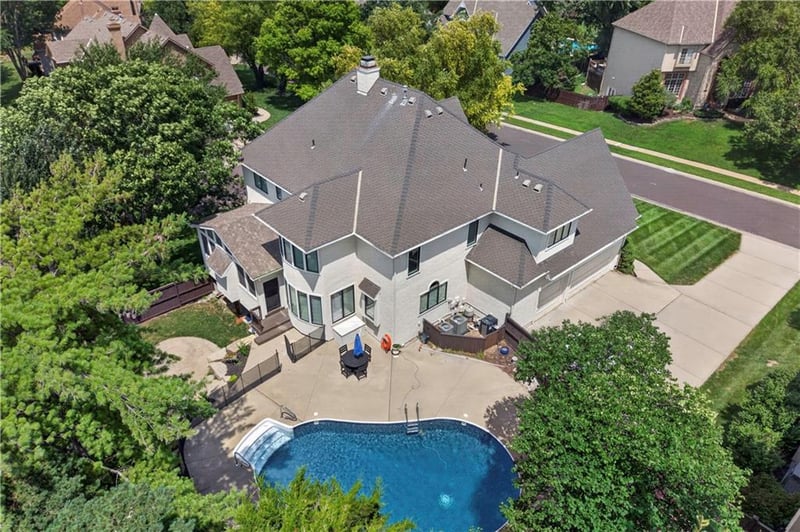 5717 W 128th Ter, Overland Park, KS 66209