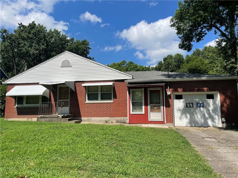 2924 Shrine Park Rd, Leavenworth, KS 66048