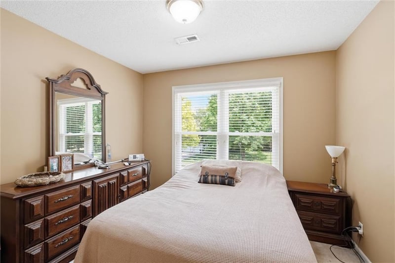 12264 S Crest Dr, Olathe, KS 66061