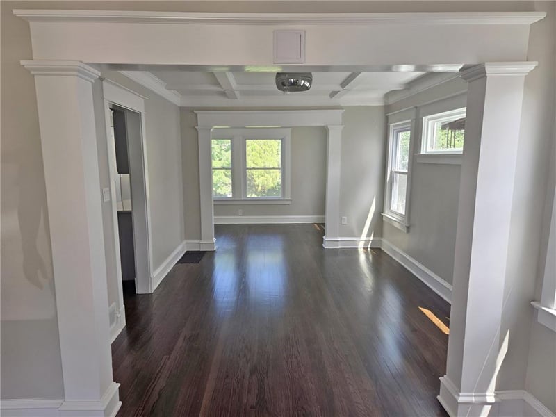 3923 College Ave, Kansas City, MO 64130