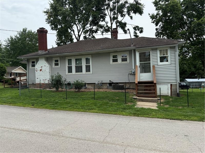 200 Tribble St, Richmond, MO 64085