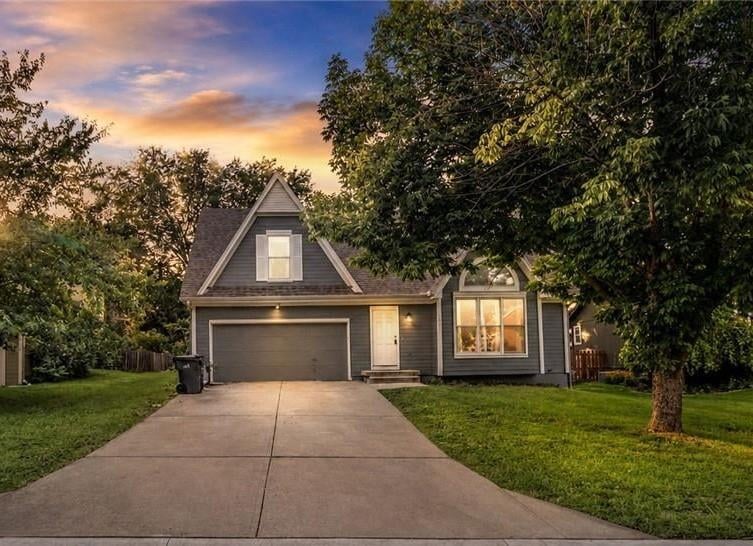 12435 Parker Ter, Olathe, KS 66061