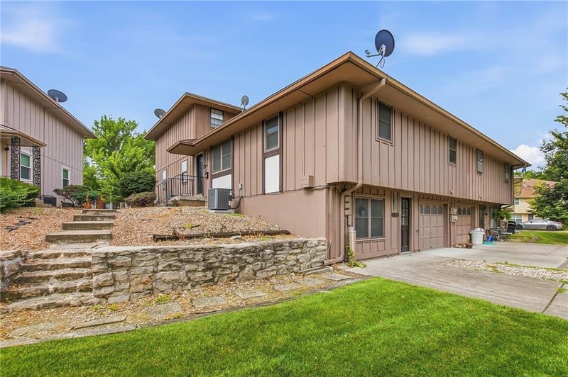 11260 71st Ter, Raytown, MO 64133