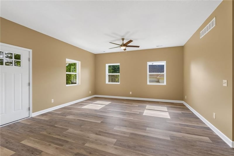 2602 Faraon St, St Joseph, MO 64501
